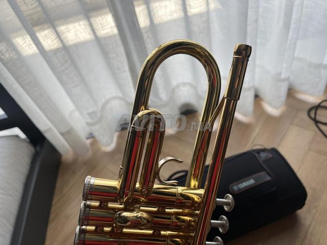 Trompette Yamaha YTR2330 Bb Bon Etat - 2