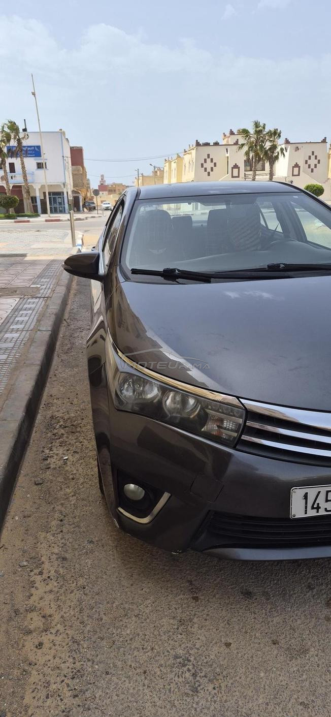 toyota corolla premier main très bonne état 