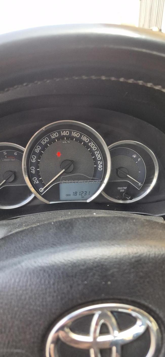 toyota corolla premier main très bonne état 