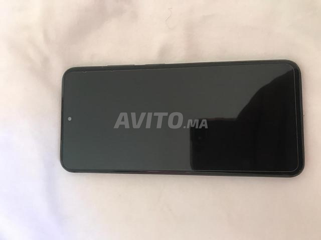 Téléphone d'occasion à vendre - 2