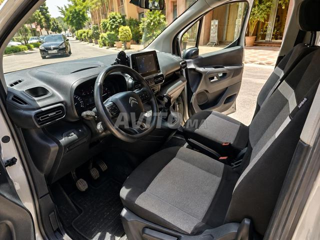 Citroën Berlingo Diesel Manuelle 2022 à Marrakech - 2