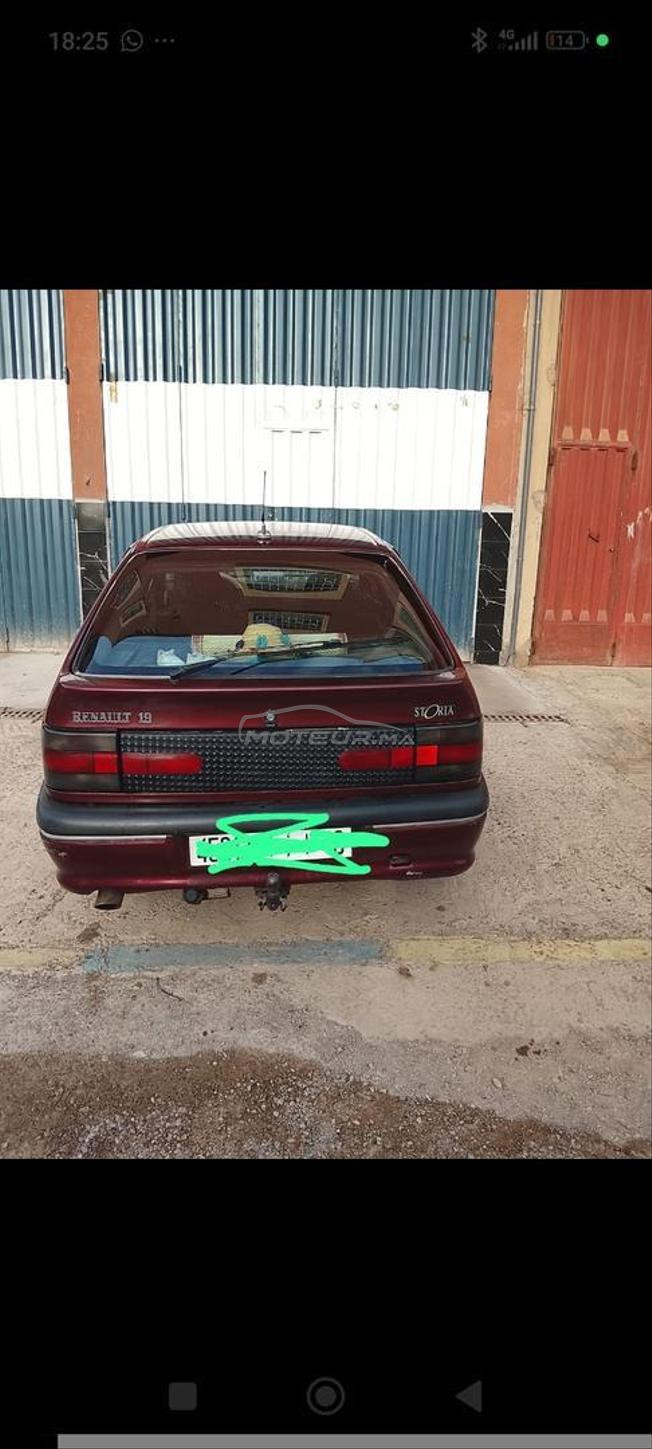 رونو R19موديل 1995ديوانة 2010 