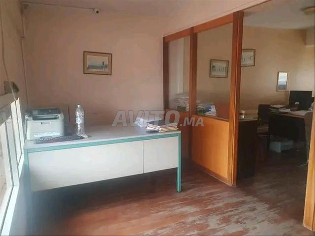 Agence de voyage en vente