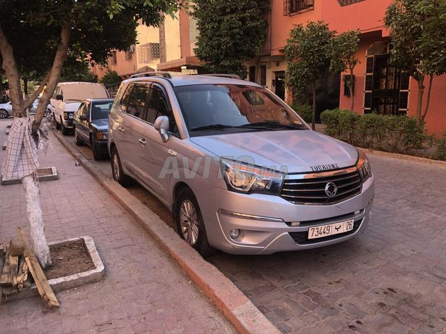 Ssangyong Stavic Diesel Manuelle 2018 à Marrakech - 2