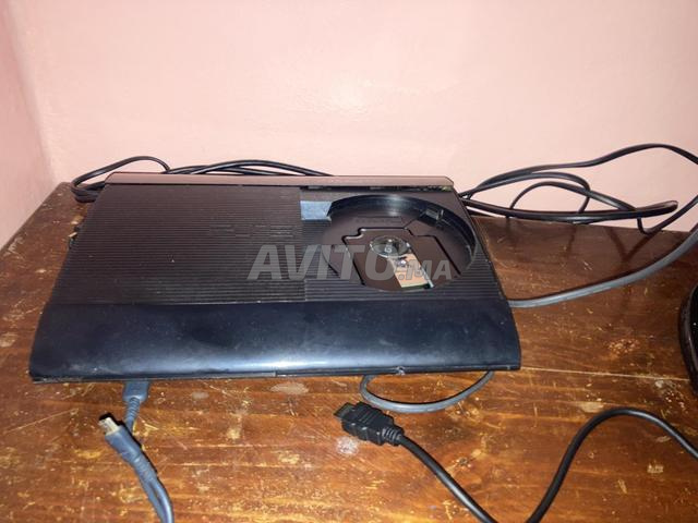 PS3 Slim. À vendre - 2