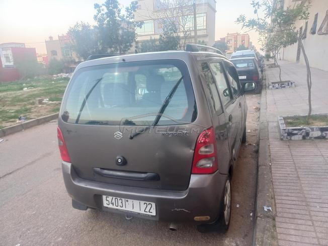 سيارة نقية
