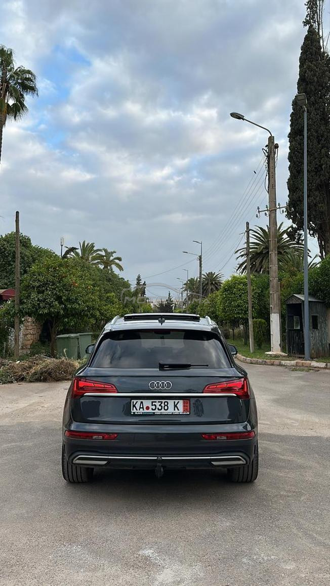 je mets une Audi Q5 2021 2026 
