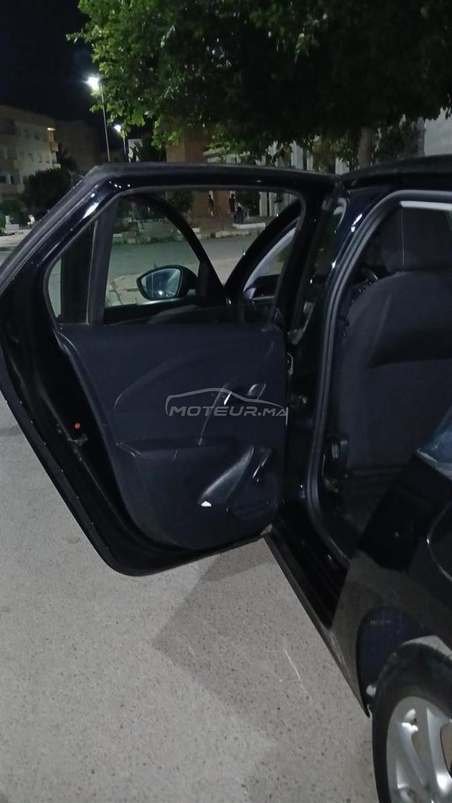 opel corsa model 2023 très bon état 