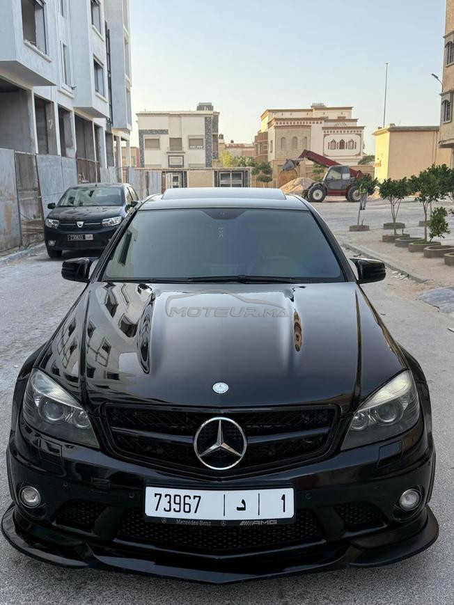 MERCEDES C63 AMG 