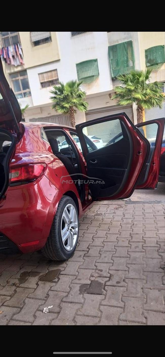 renault clio 4 trés bon état 