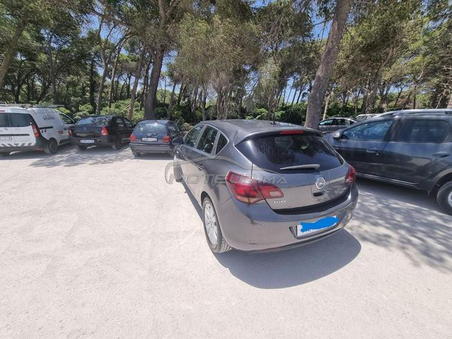 Opel Astra Diesel Manuelle 2012 à Tanger