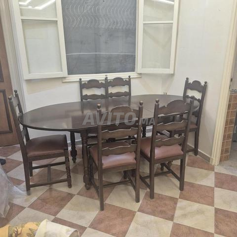 Table à manger à vendre - 2