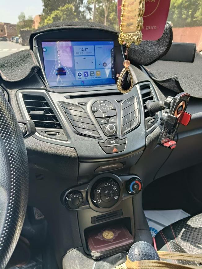 Une voiture très bonne état 