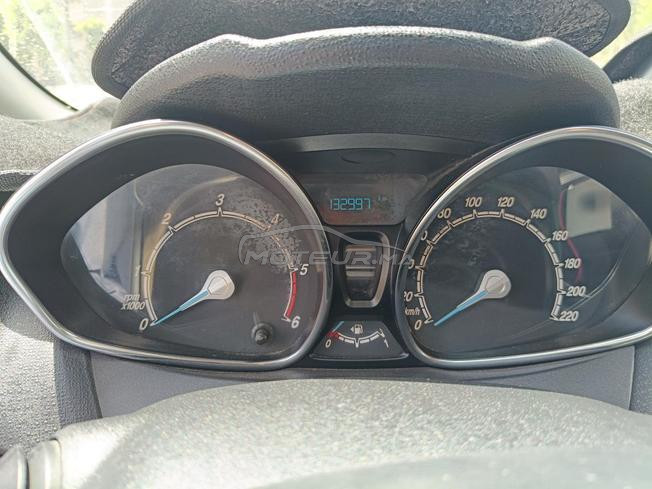 Une voiture très bonne état 