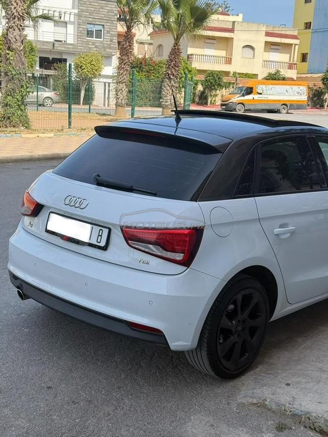 audi a1 sline mzal n9iya 