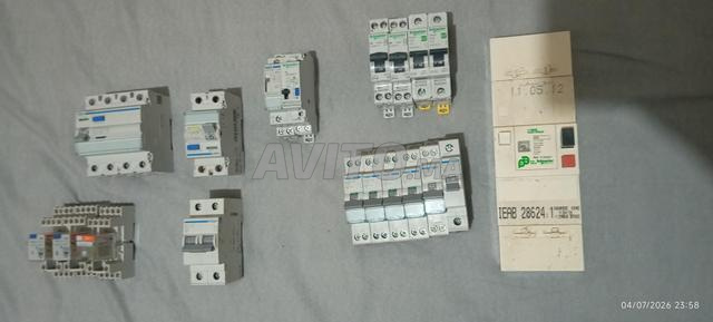 Matériel électrique - 2