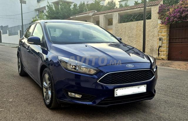 Ford Focus 2018 très propre - 2