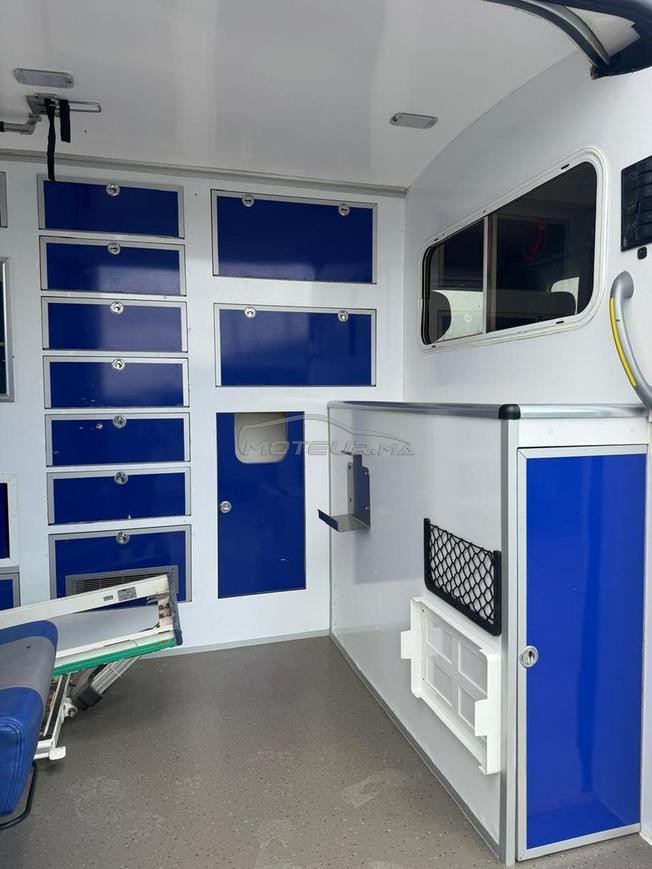 Ambulance Renault Master  à vendre