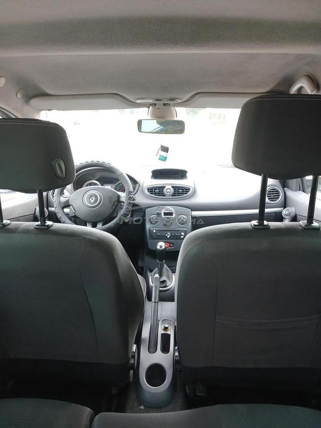 Renault Clio Diesel Manuelle 2010 à Bouskoura