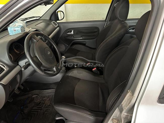 Renault Clio Essence Manuelle 2012 à Kénitra