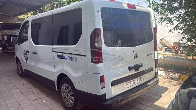 Ambulance Renault Trafic à vendre