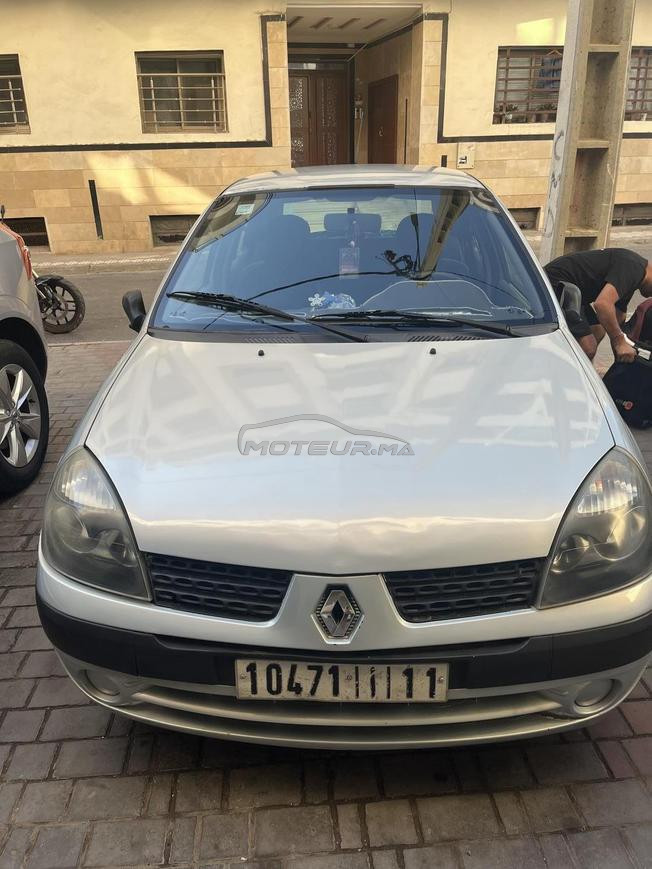 Renault Clio Essence Manuelle 2002 à Rabat