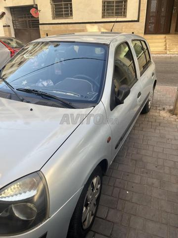 Renault Clio Essence Manuelle 2002 à Rabat - 2