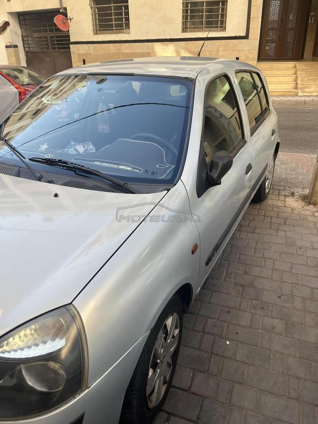 Renault Clio Essence Manuelle 2002 à Rabat