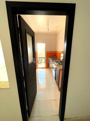 Appartement à vendre 71 m² à Dar Bouazza - 2