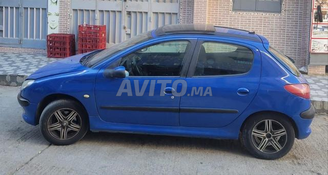Peugeot 206 Diesel Manuelle 2011 à Tanger - 2