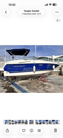 Bateau Monterey 245CR