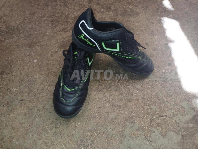 Chaussures de football enfants taille 35
