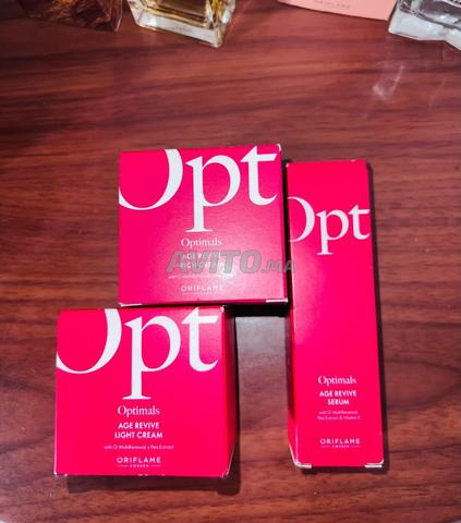 Oriflame Optimals Age Revive pour le soin de la peau - 2