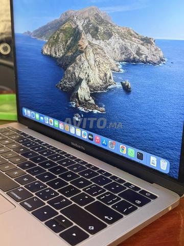 ماك بوك برو 2017 إنتل 8 256 جي - 2