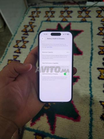 iPhone 14 pro bon état batterie 94% - 2