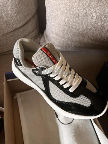 Prada neuves pointure 43 - 2