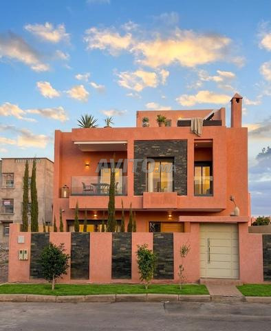 Villa Moderne avec Piscine Route Ouarzazate