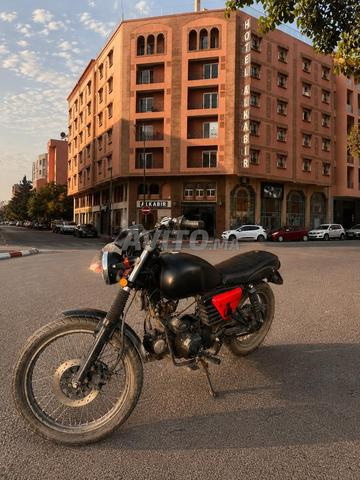 🏍️ هونواي كافيه ريسر – حالة ممتازة – 6800 درهم - 2