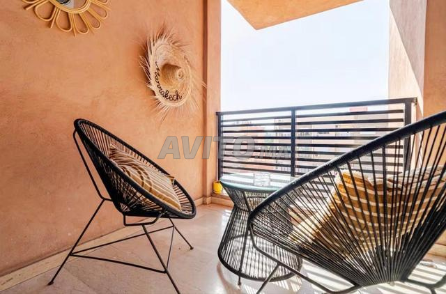 طقم طاولة وكرسيين للشرفة مع وسائد - 2