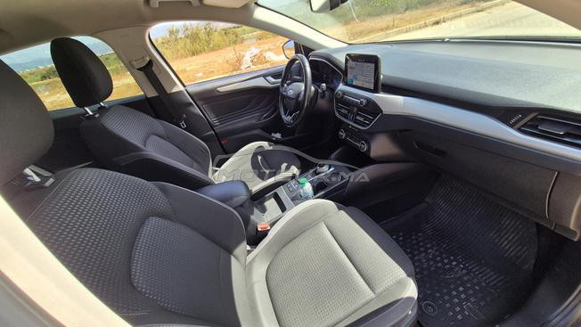 ford focus 1.6l automatique