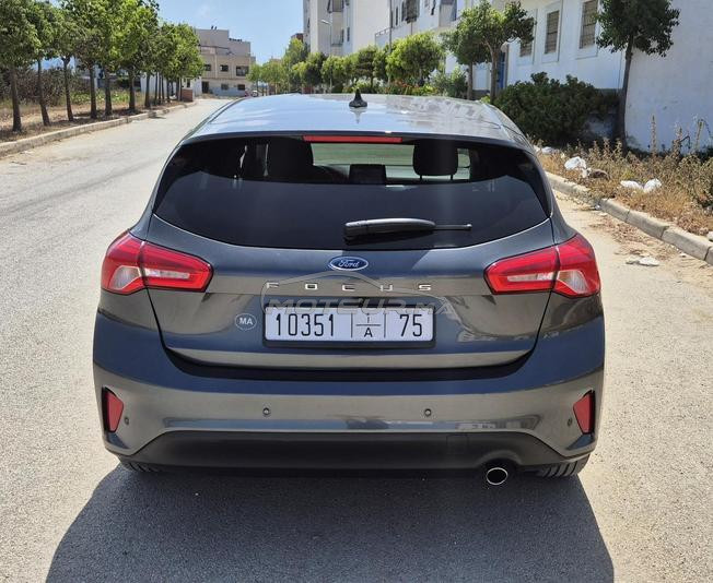 ford focus 1.6l automatique
