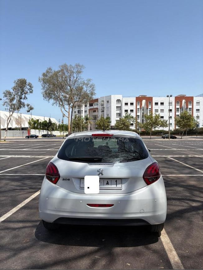 Peugeot 208 Diesel Manuelle 2016 à Rabat