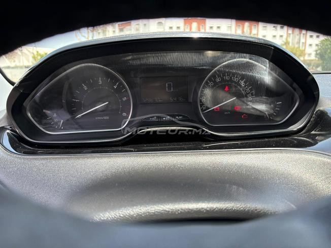 Peugeot 208 Diesel Manuelle 2016 à Rabat