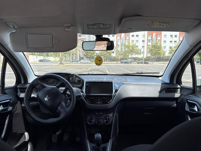 Peugeot 208 Diesel Manuelle 2016 à Rabat