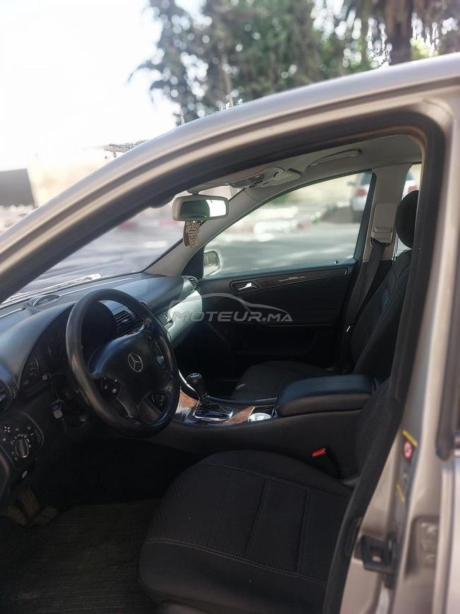 Mercedes-Benz 220 Diesel Automatique 2004 à Meknès