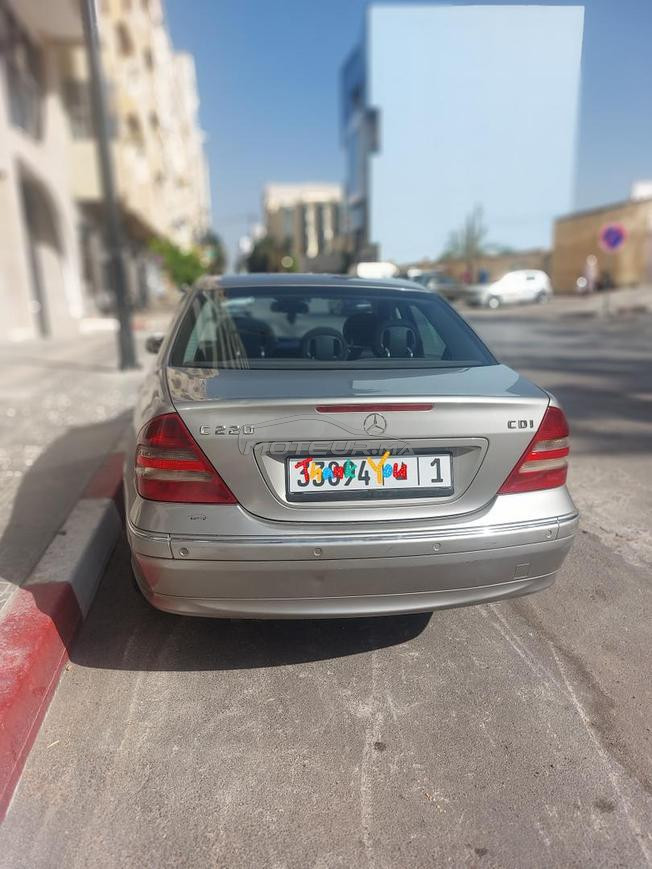 Mercedes-Benz 220 Diesel Automatique 2004 à Meknès