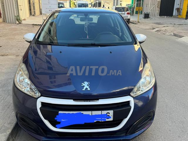 Peugeot 208 Diesel Manuelle 2016 à Kénitra