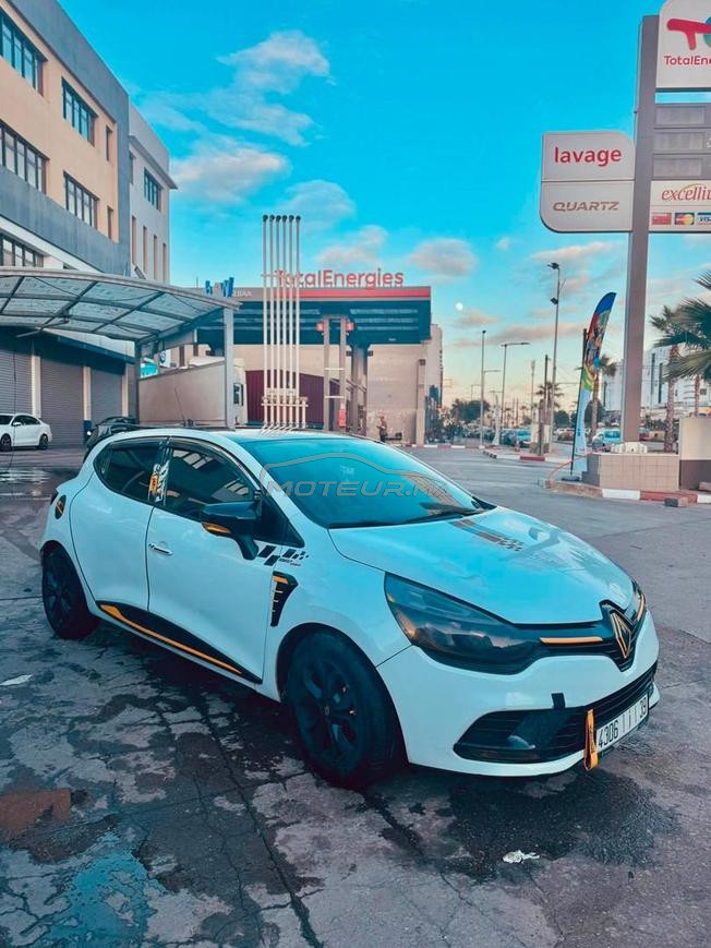 clio 4 model 2017 