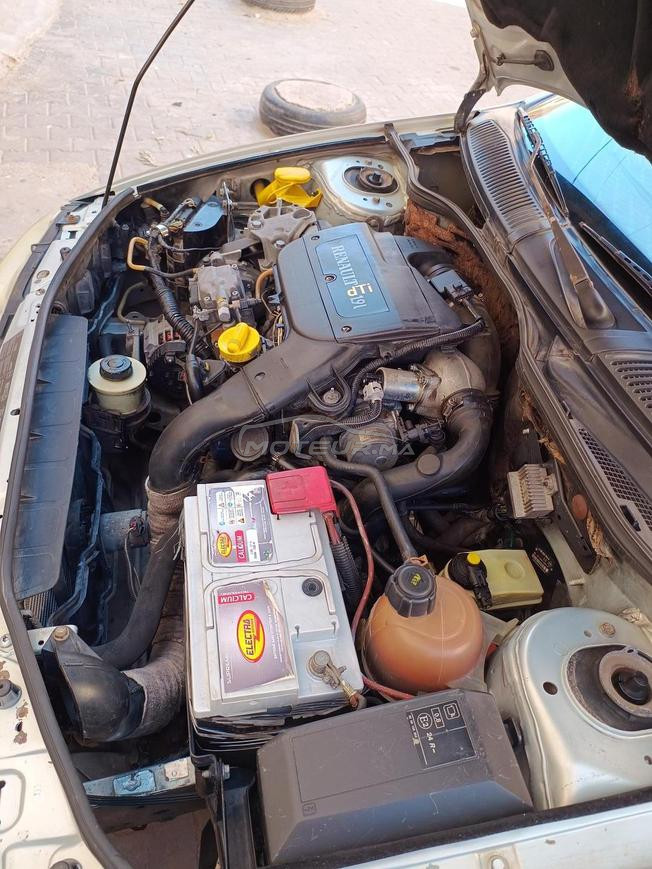 Renault migane 2002 deisil 7Ch 