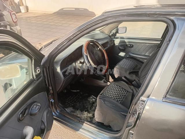سيارة بحالة جيدة جداً . اقتصادية . وبطاقة تسجيل - 2